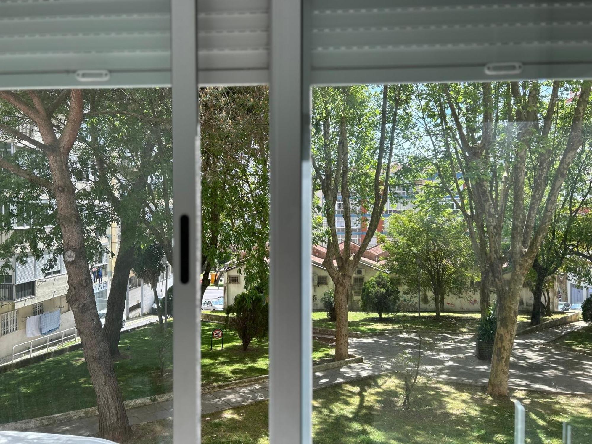 Apartamento Acolhedor Em Queluz Luaran gambar